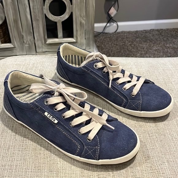 Taos Footwear Shoes Taos Star Denim Blue Sneaker In Very Good Used Condition Poshmark